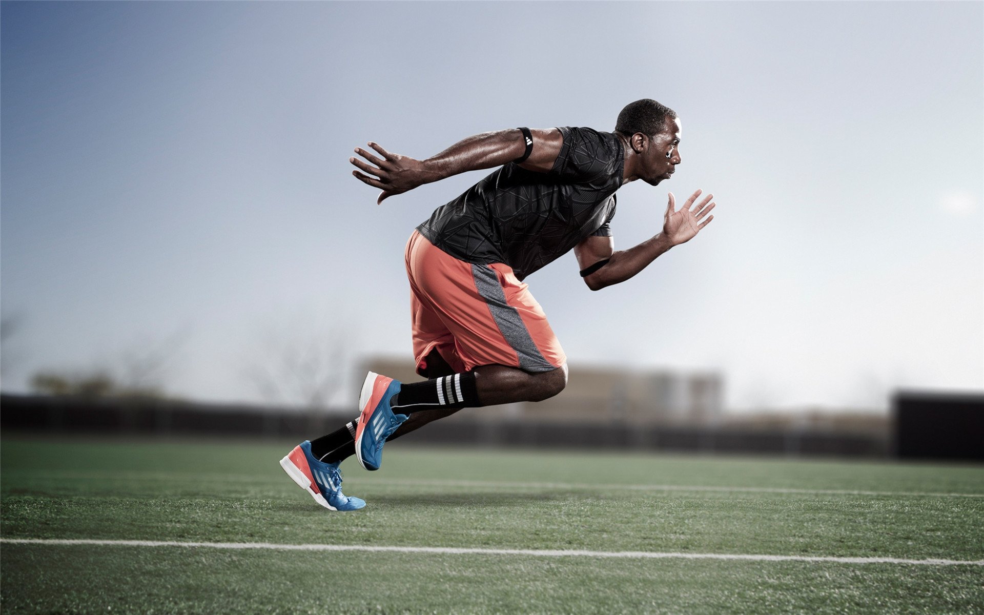 澳大利亚橄榄球赛事市场化步伐加快，吸引大批赞助商，澳大利亚英式橄榄球联赛